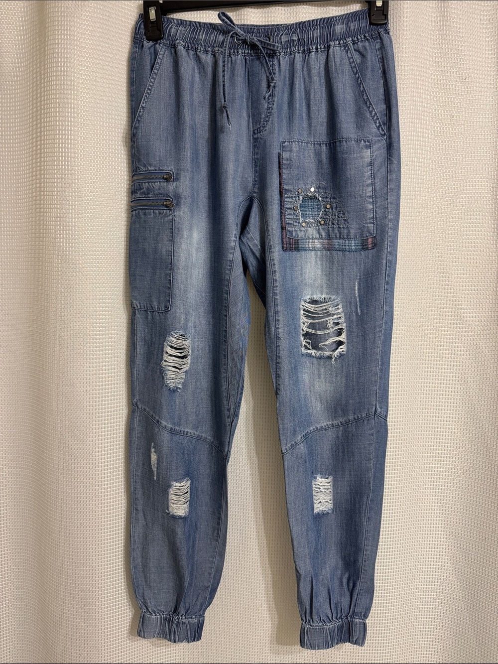 Vintage Savana lightweight distressed  joggers. Size S